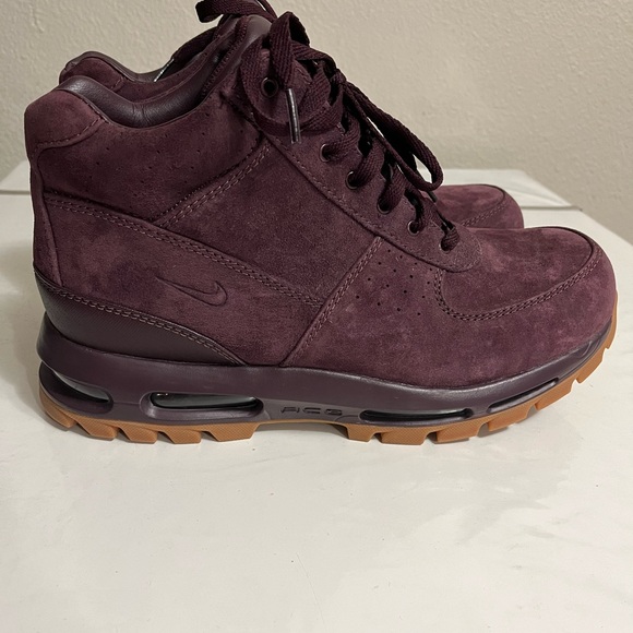 nike boots burgundy